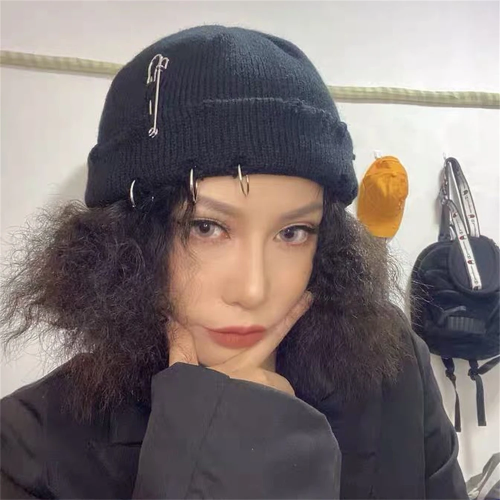 2024 Hip Hop Knitted Hat for Women Metal Ring Brimless Unisex Basic with Ripped Holes Cap Female Stretch Hats Men Women\'s Bonnet