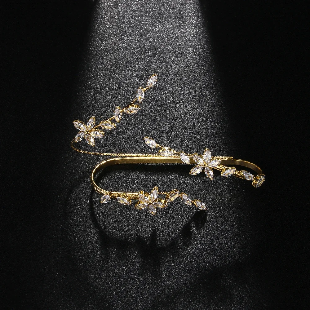 New Luxury CZ Zircon Flower Plam Bracelet Link Finger Ring One Piece Bangle Popular Jewelry New Trendy Handlets for Women