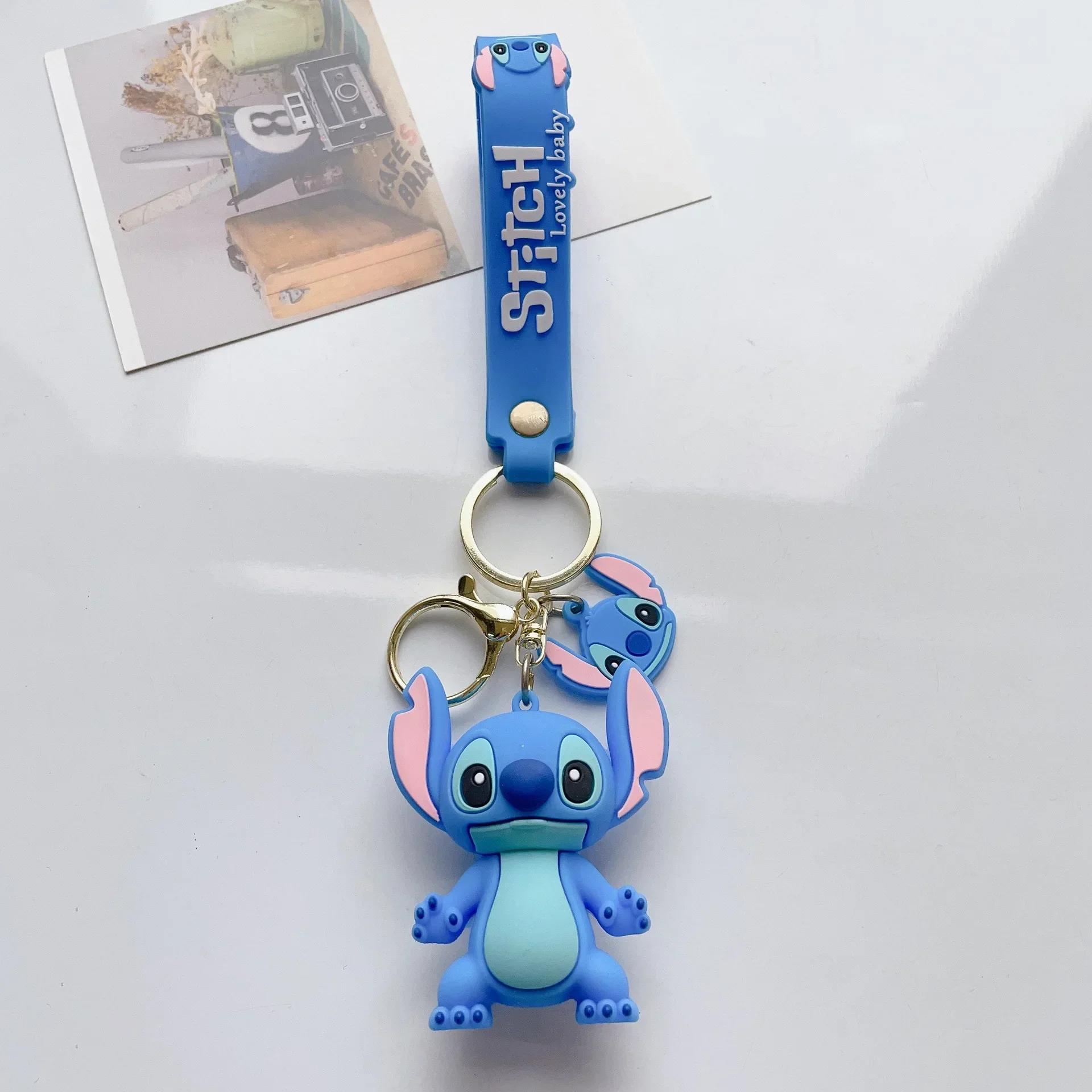 Disney kreatif kartun 3D silikon Stitch liontin gantungan kunci untuk Wanita Pria Remaja tas ransel mobil kunci aksesoris hadiah untuk penggemar