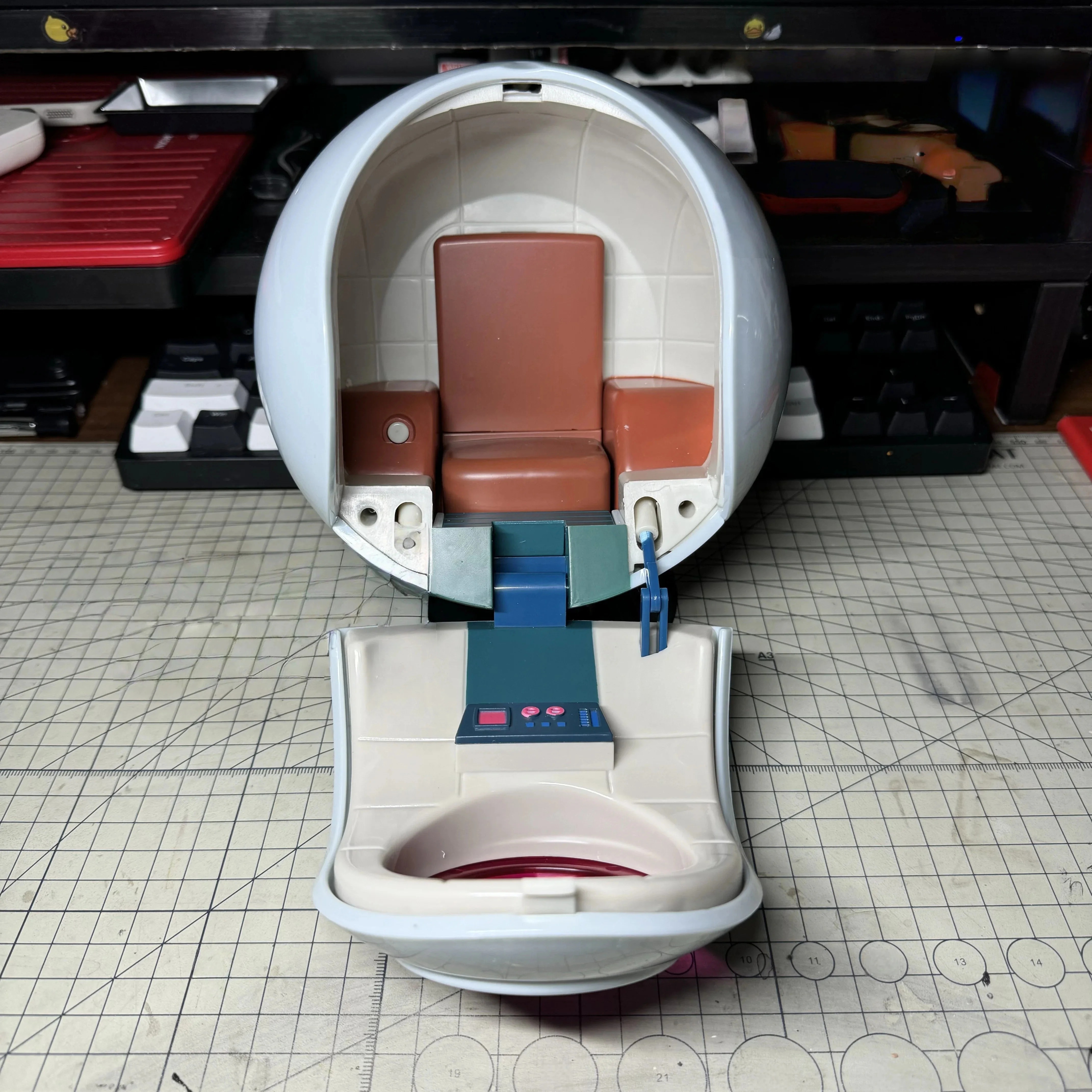 

Dragon Ball Super Vegeta Space Pod Экшн-модель с подсветкой в штучной упаковке, коллекционная игрушка в стиле аниме, демонстрационная база для любителей аниме