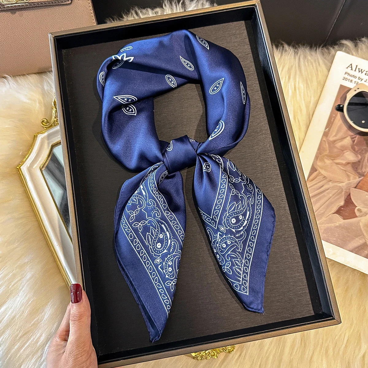 

New 70cm Square Paisley Print Square Silk Scarf Casual Hijab Elegant Thin Breathable Neck Women Windproof Head Wrap Hair Bandana