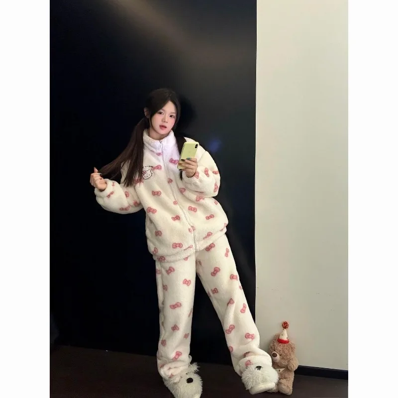 

Пижама Hello Kitty для девочек: повседневный зимний фланелевый комплект с молнией, мультяшным принтом, длинными рукавами, утепленный, из плюшевой ткани, для студентов, теплый домашний костюм