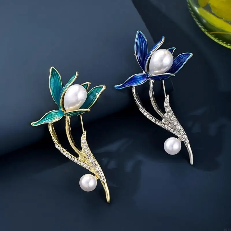 91AF Elegant White Tulips Brooch Fashion Magnolias Flower Pin for Women Coat Backpack Hat Badge Jewelry Accessories