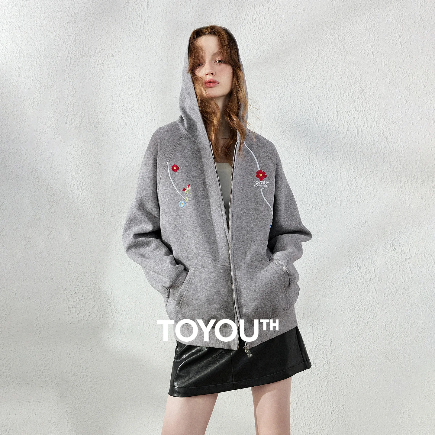 TOYOUTH Women's Sweatshirt Jacket 2026 Fall New Hooded Embroidered Flower Loose Age Reducing College Sporty Style