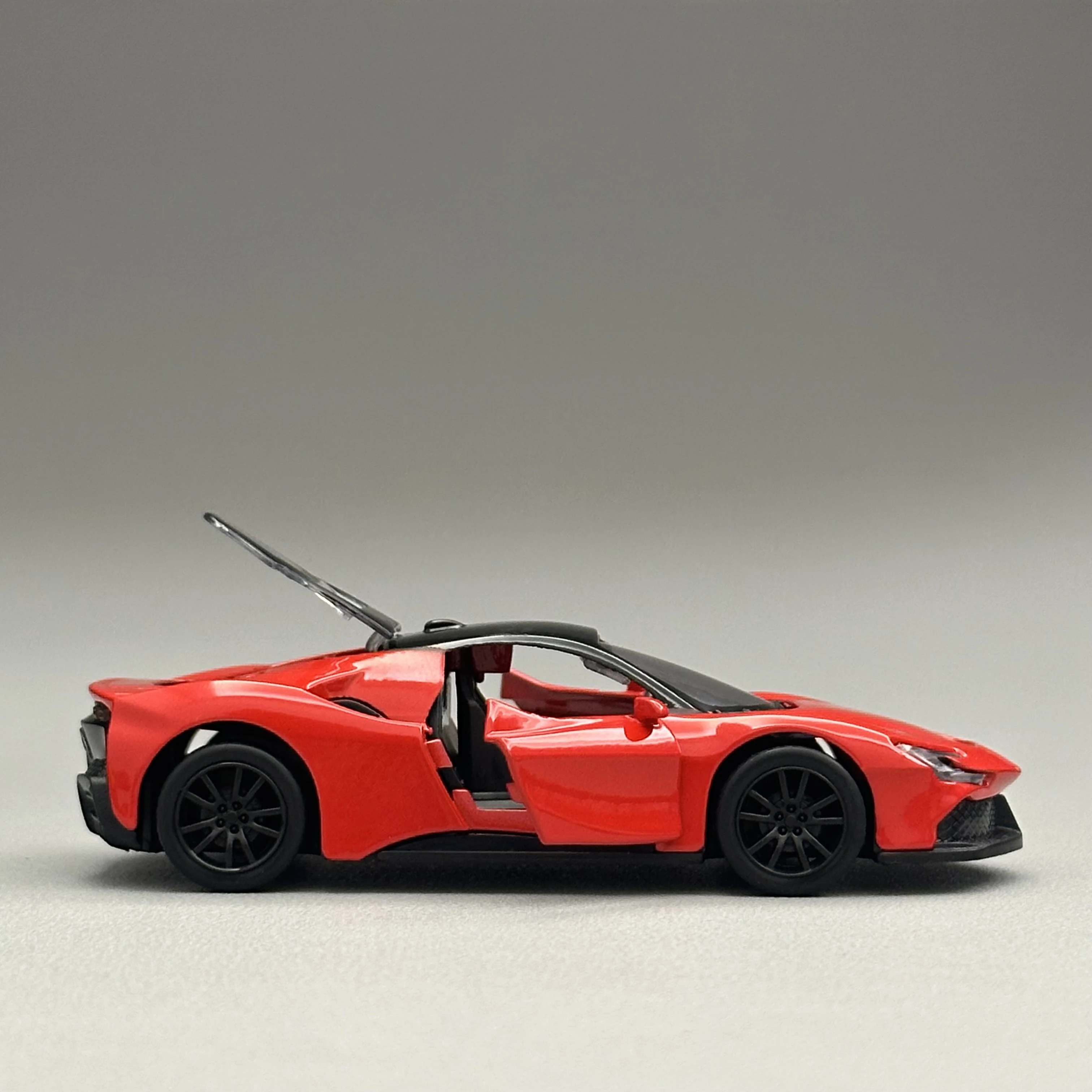 1/36 Scale SF90 Pull Back Diecast Alloy Toy Car Openable Doors Rear Hood Red Racing Supercar Collectible Gift for Boys Car Fans