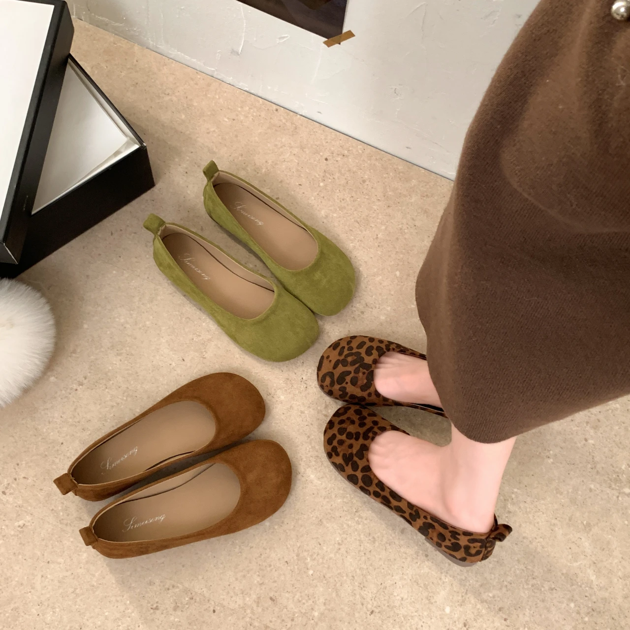 Damen-Ballerinas aus Wildleder mit runder Zehenpartie, Slip-On, weiche, lässige flache Schuhe – Detail 7