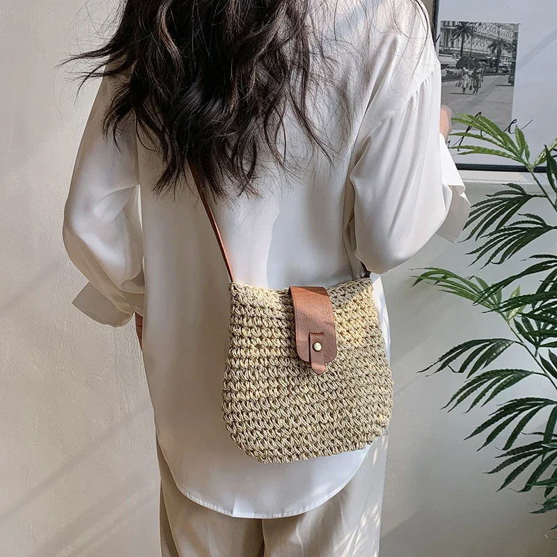 New Summer Shoulder Bag Grass Woven Crossbody Basg for Women Bohemian Beach Simple Designer Small Purses and Handbags 2024