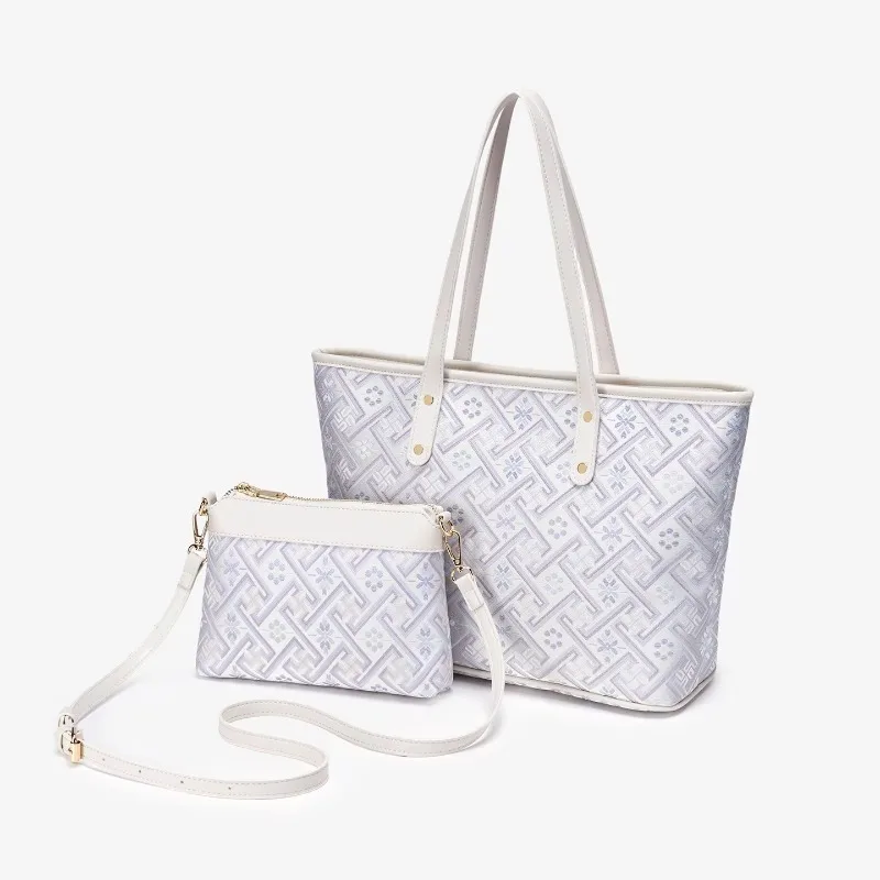Luxury Brand Saffiano Leather Messenger Bag - Wrinkle-Resistant Ladies Purse With Organizational Interior