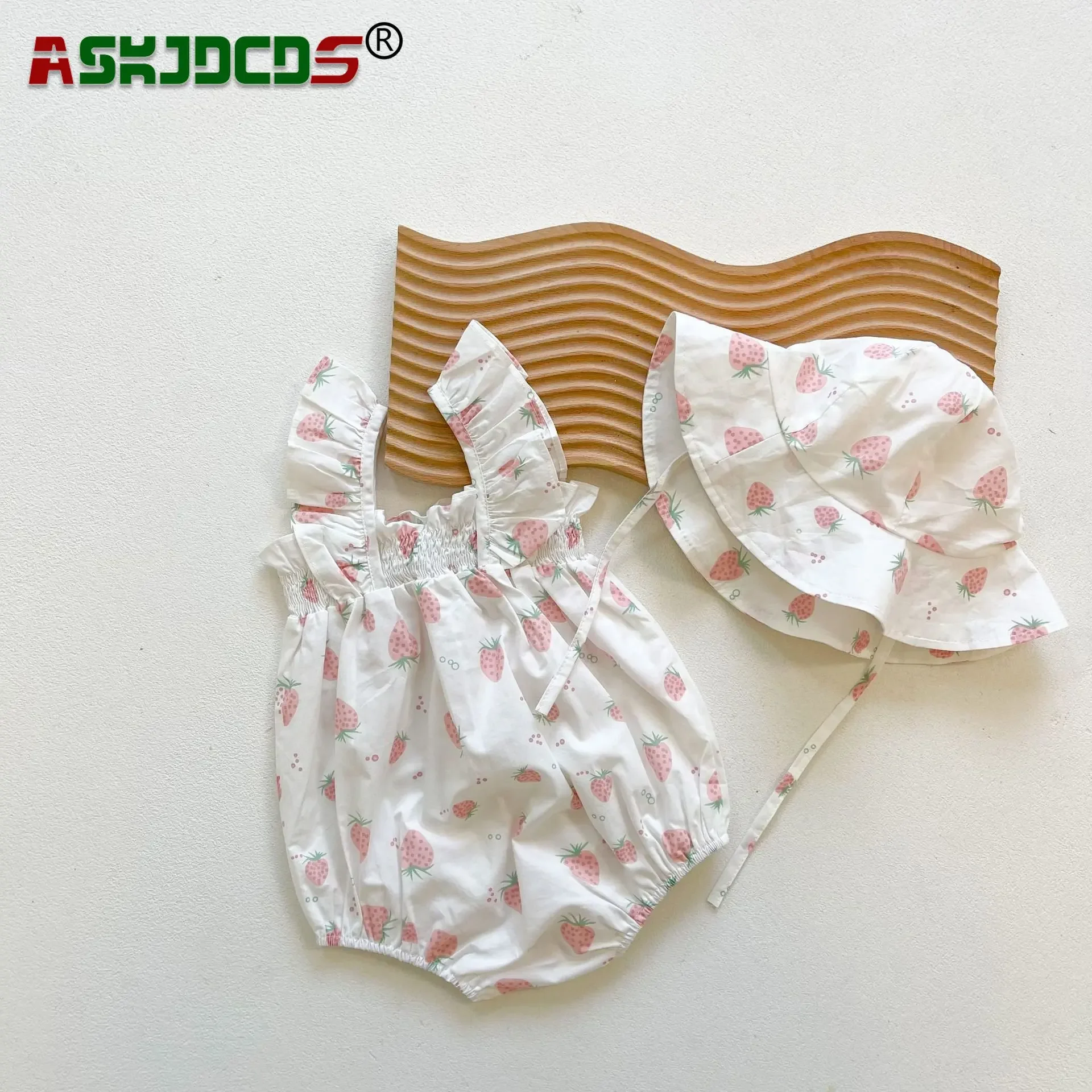 

2024 New In Baby Infant Bodysuit+hat Summer Newborn Girls Fly Sleeve Strap Flower Print Cotton Outdoor Clothing Jumpsuits Kids