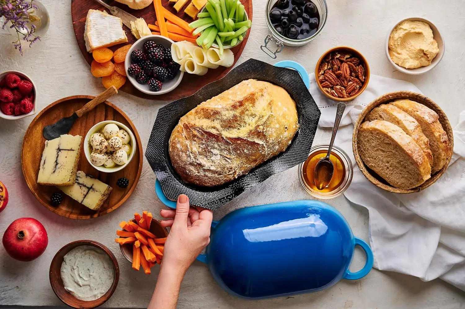 Incredibly Easy Artisan Bread Kit. Cast Iron Dutch Oven [Compact 2 qt size] and Perforated Non-Stick Silicone Liner.