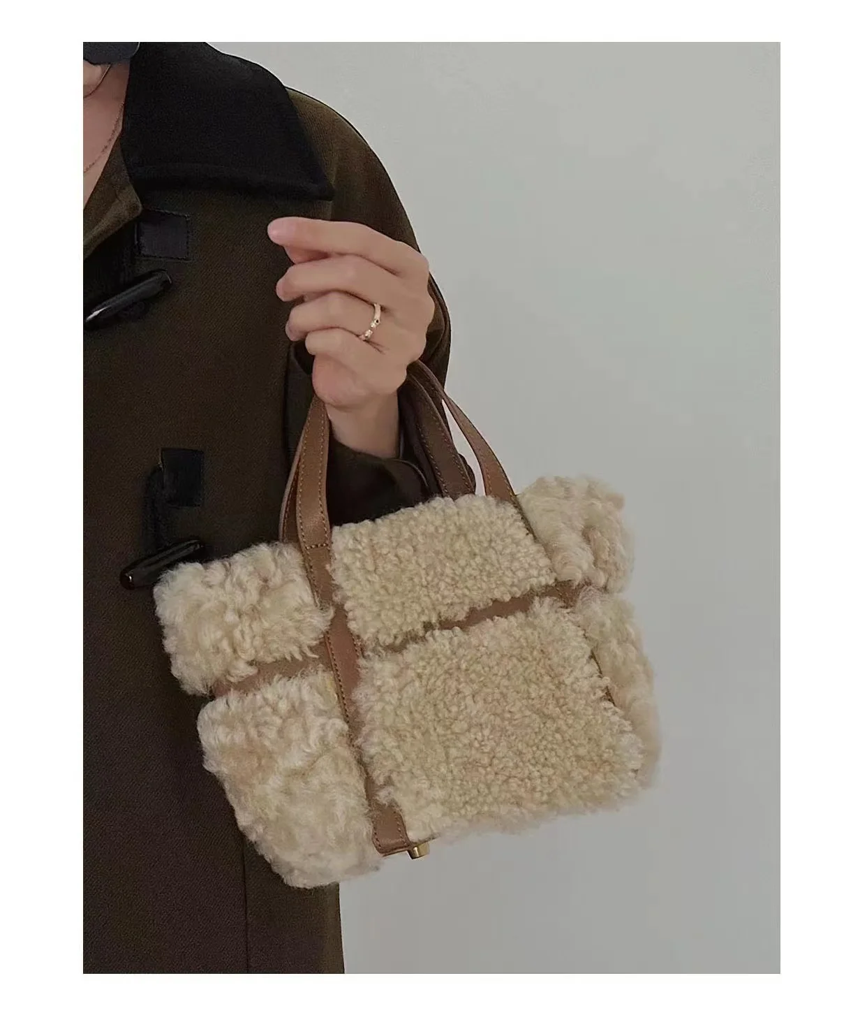 Women\'s Faux Fur Handbag Lambswool Woven Tote Bag Luxury Shoulder Bags Ladies  Fashion Winter Large Capacity Top-Handle Bag