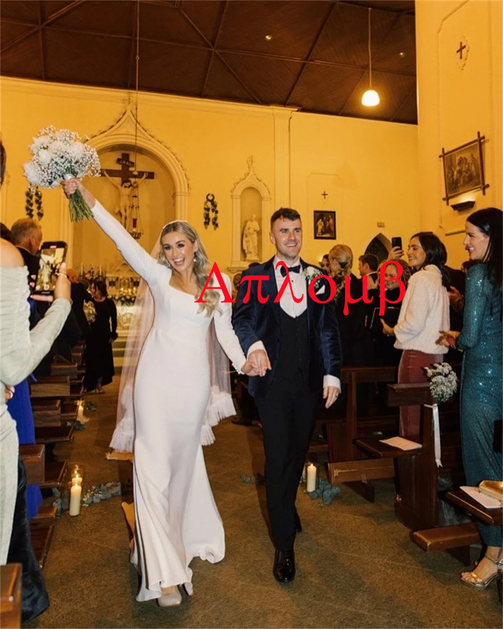 Customized Classic White Satin Wedding Dress Modern Strapless Off the Shoulder Sleeves Bridal Gowns Chapel Train Bridal Gowns