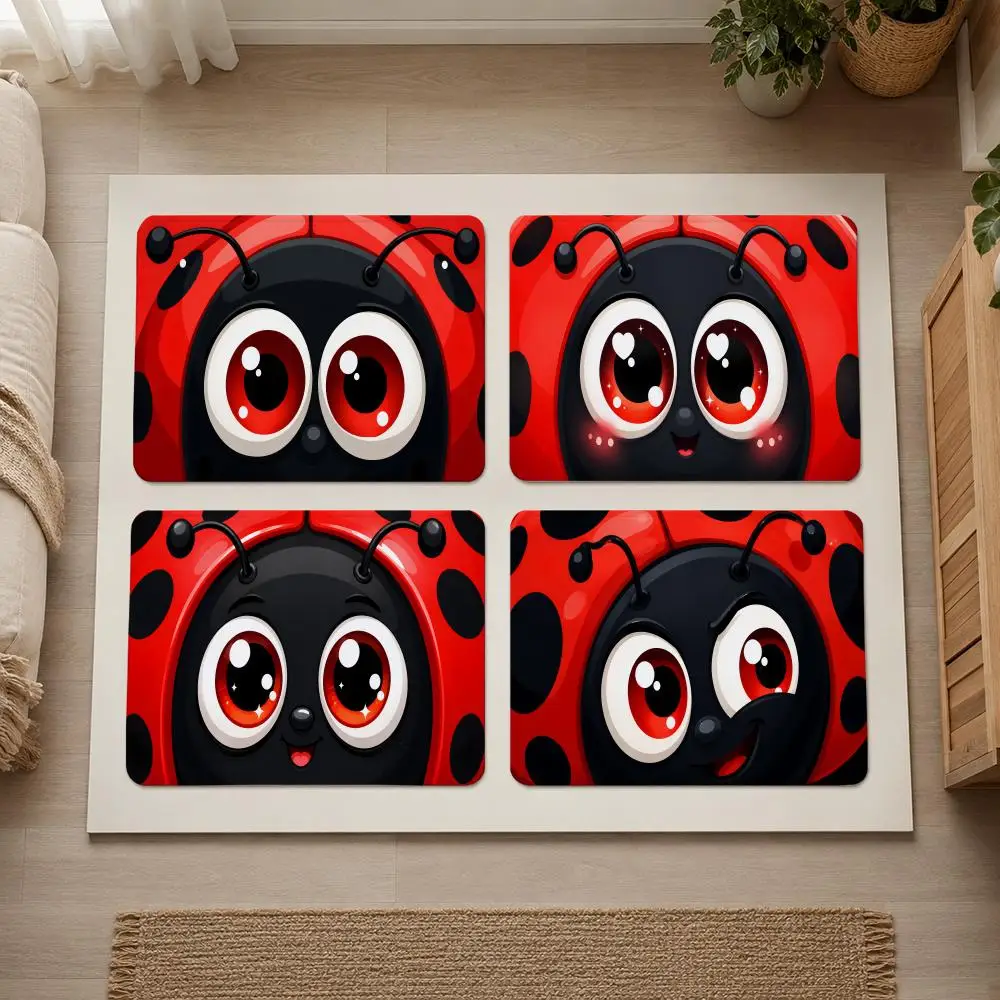 Big Eyes Ladybug Floor Mat Flannel Rug Non-Slip Absorbent Soft Washable Floor Mat For Entryway Hallway Bathroom Kitchen Decor