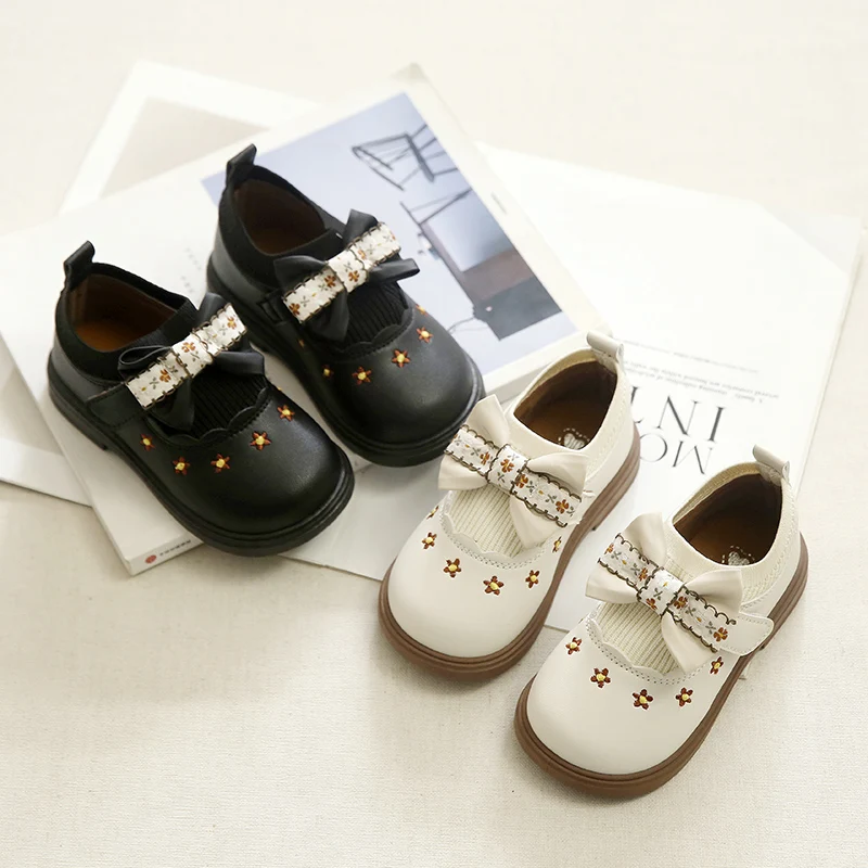 Girls Floral Flats Sweet Princess Kids Leather Shoes Round Toes Versatile 2025 Autumn New Children Casual Shoes Non-slip Trendy