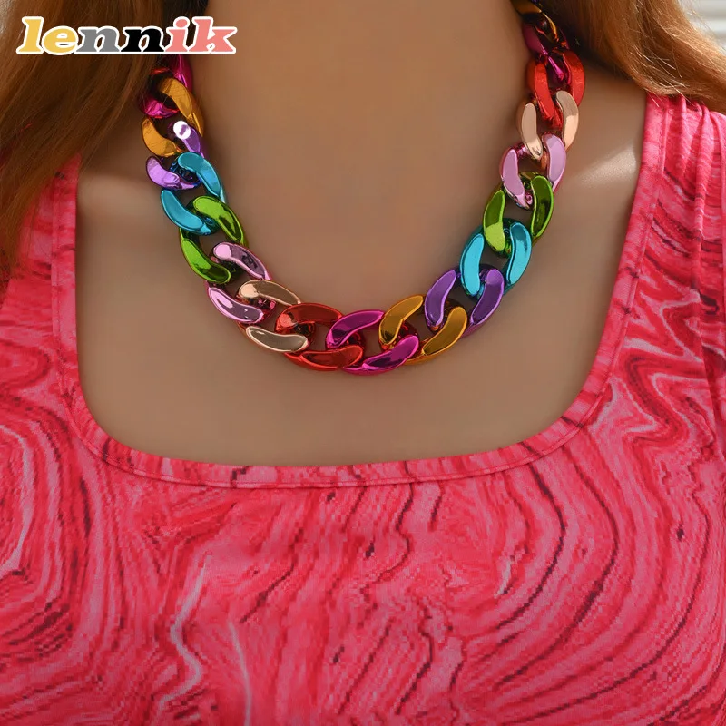 LENNIK Collar acrílico versátil europeo y americano más vendido, joyería de cadena de estilo dulce y fresco de color caramelo, gran oferta