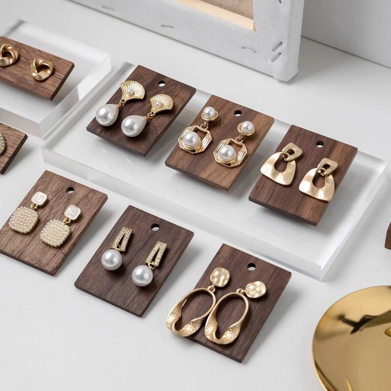 

Подставка для сережек из орехового дерева, портативный держатель для хранения сережек, маленькая минималистичная полка для демонстрации ювелирных изделий, органайзер для ювелирных изделий