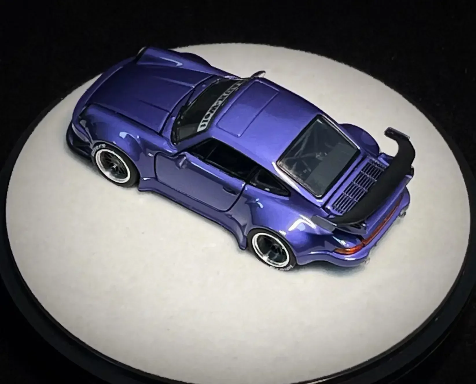 PGM 1:64 RWB930 Violet Purple Diecast Model Car