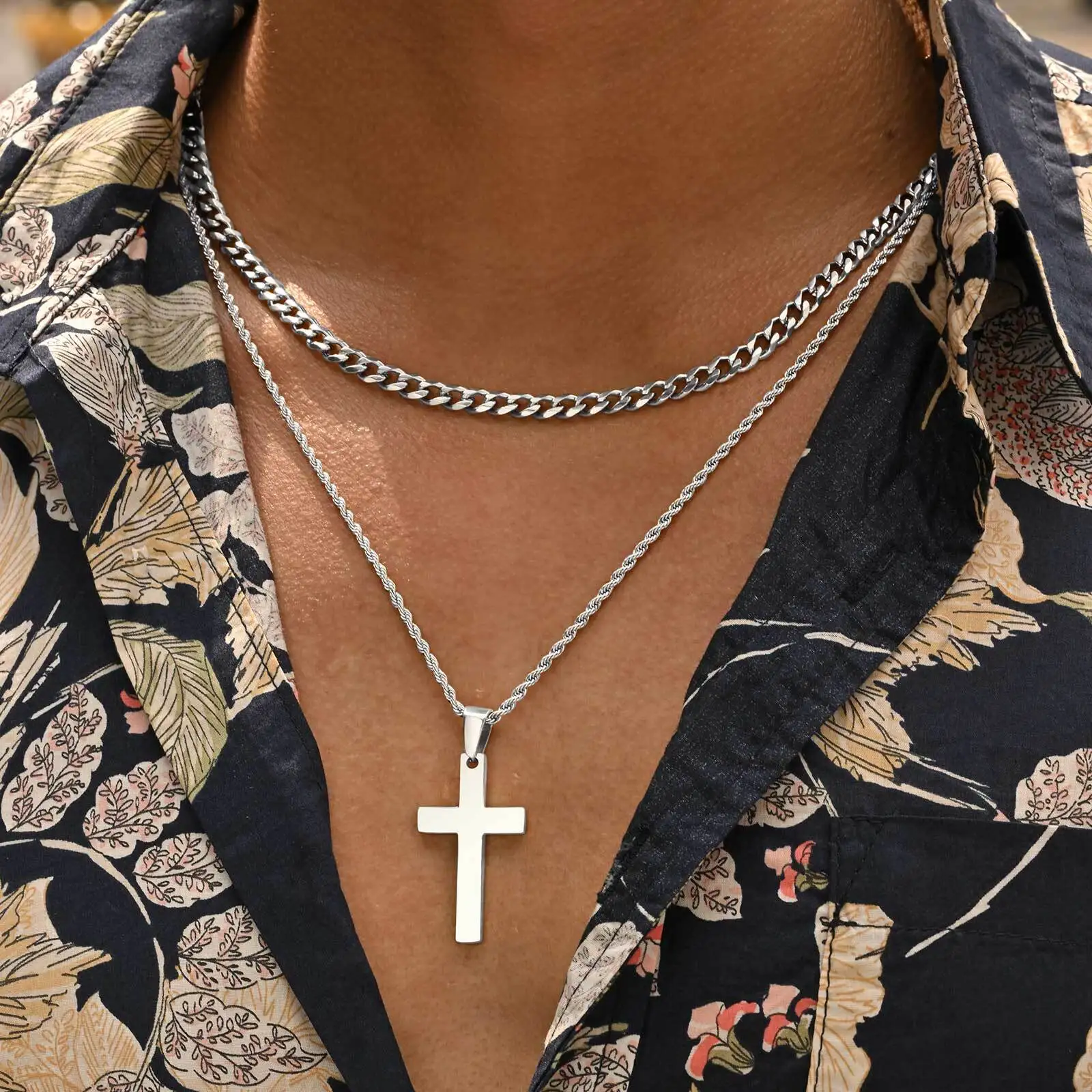 2pcs Men's Necklace,Waterproof Stainless Steel Cross Pendant Necklace,Birthday Party Jewelry Gift for Husband Dad Son BBF - Image 2