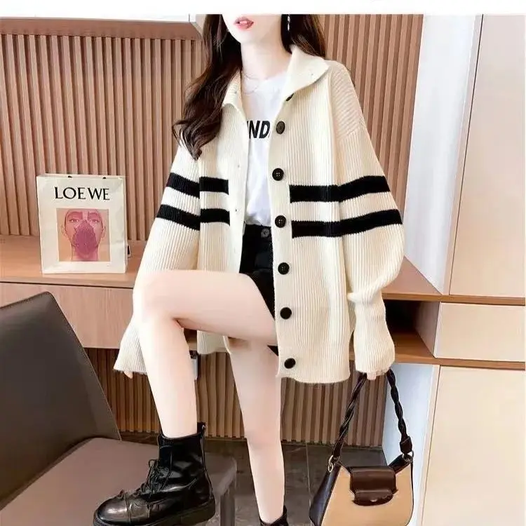 Maglione a collo alto di piccola nicchia Versione cardigan da donna Giacca con filo sciolto e pigro da donna