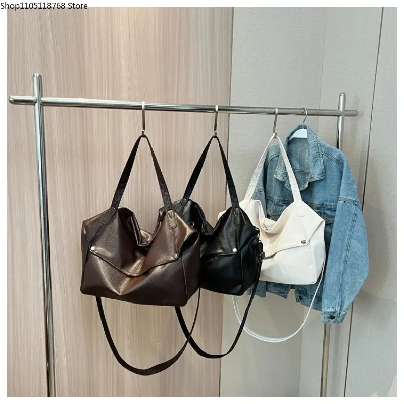 

Women's Shoulder Bag Versatile Large-capacity Women's Fashion Messenger Bag Niche Shoulder Bag