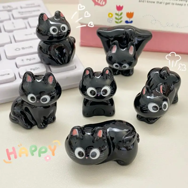 1/6 Stück Miniaturfigur mit Cartoon-Kätzchen – niedliche schwarze Katze aus Kunstharz für Mikrolandschaft, Heim-Desktop-Dekoration
