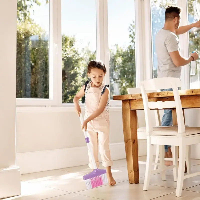 Kinderen spelen schoonmaakset Huishouden Fantasiespel Schoonmaken Gereedschap Set Speelgoedreinigingsset Inclusief bezem Mop Borstel Stofpan Emmer