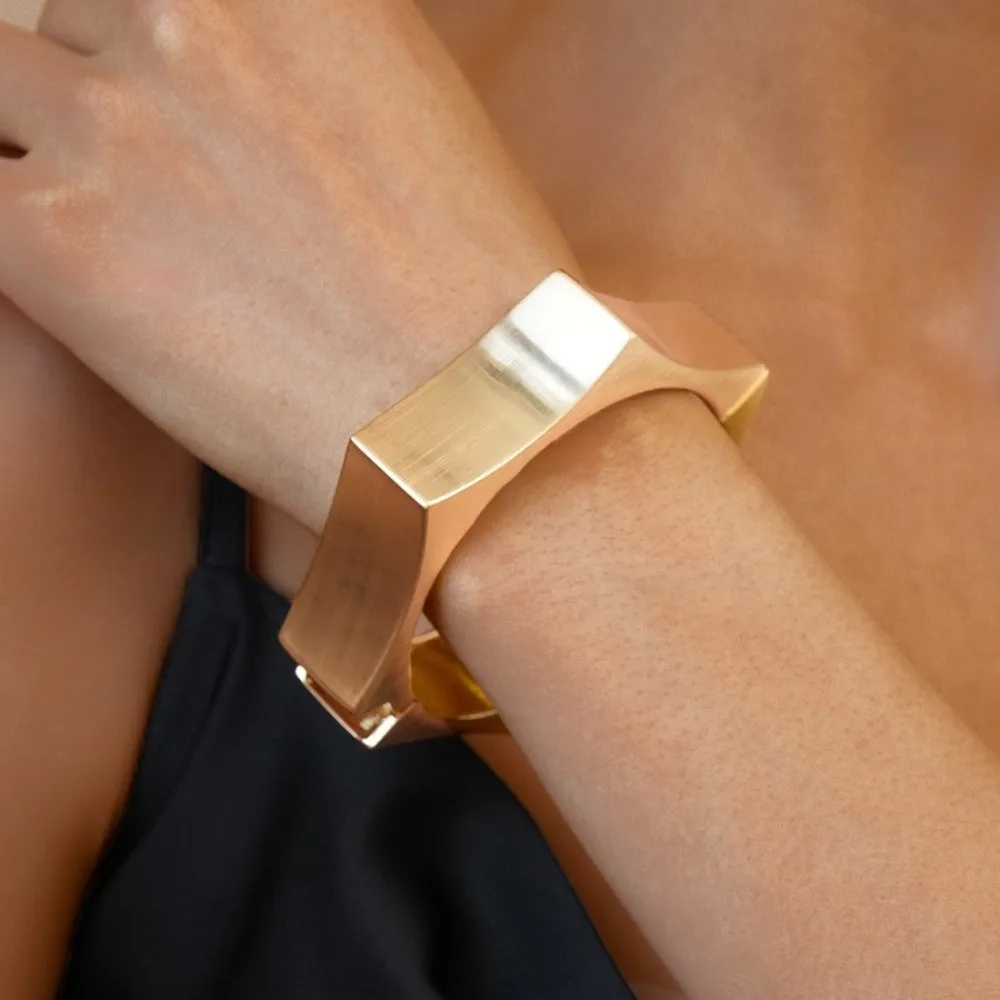 Szeroka bransoletka otwarta ze stopu metalu, matowa/błyszcząca, w stylu europejskim i amerykańskim, mankiet, biżuteria etniczna, akcesoria.