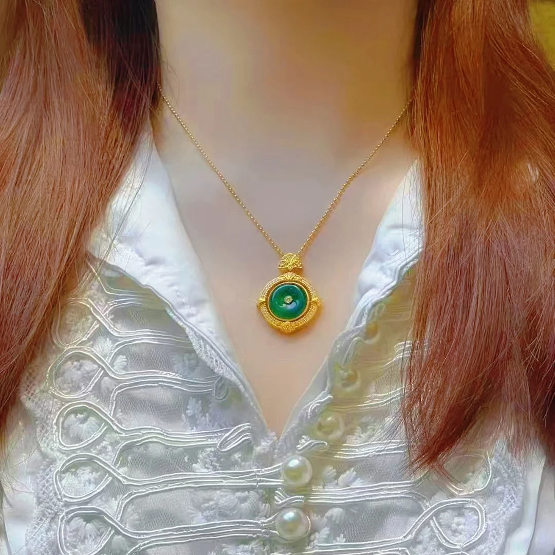 24K AU999 قلادة بإبزيم أمان للنساء، تصميم قابل للدوران + تخريمية وزخارف ماسية #2