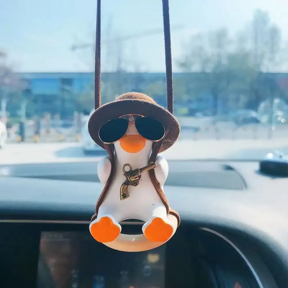 Car pendant Duck thousand Autumn scented straw hat swing duck doll Handmade perfume swing duck birthday gift