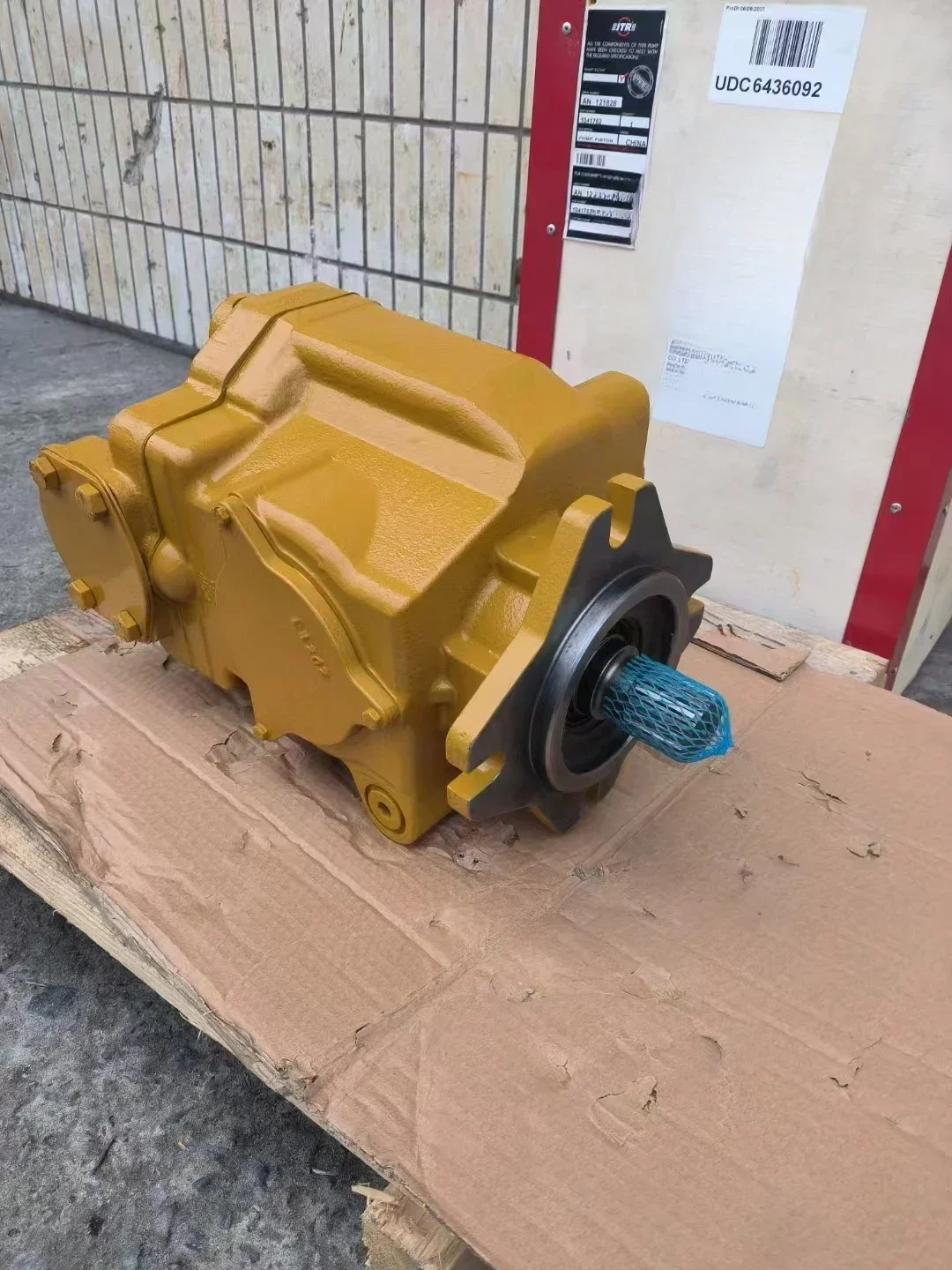 104-1752 9T-8346 D9R 57H 8A D8R tracked bulldozer construction machinery hydraulic pump parts variable piston pump