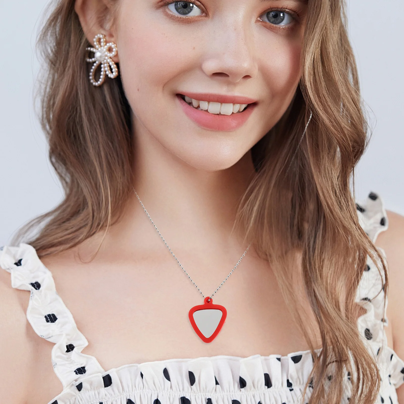 

1 Set Silicone Guitar Pick Holder Necklace Protective Sleeve Compact Bass Picks Replacement Steel Storage Accessory Music Lovers