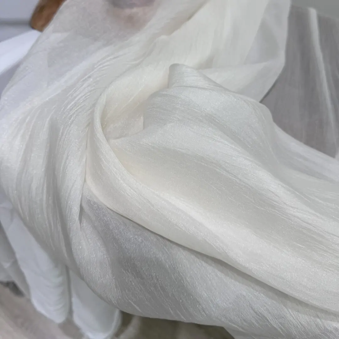 Pearlescent Shiny Smooth Wrinkle Yarn Pattern Lining Draping Fabric for Wedding Dessert Bar Layout Fabric