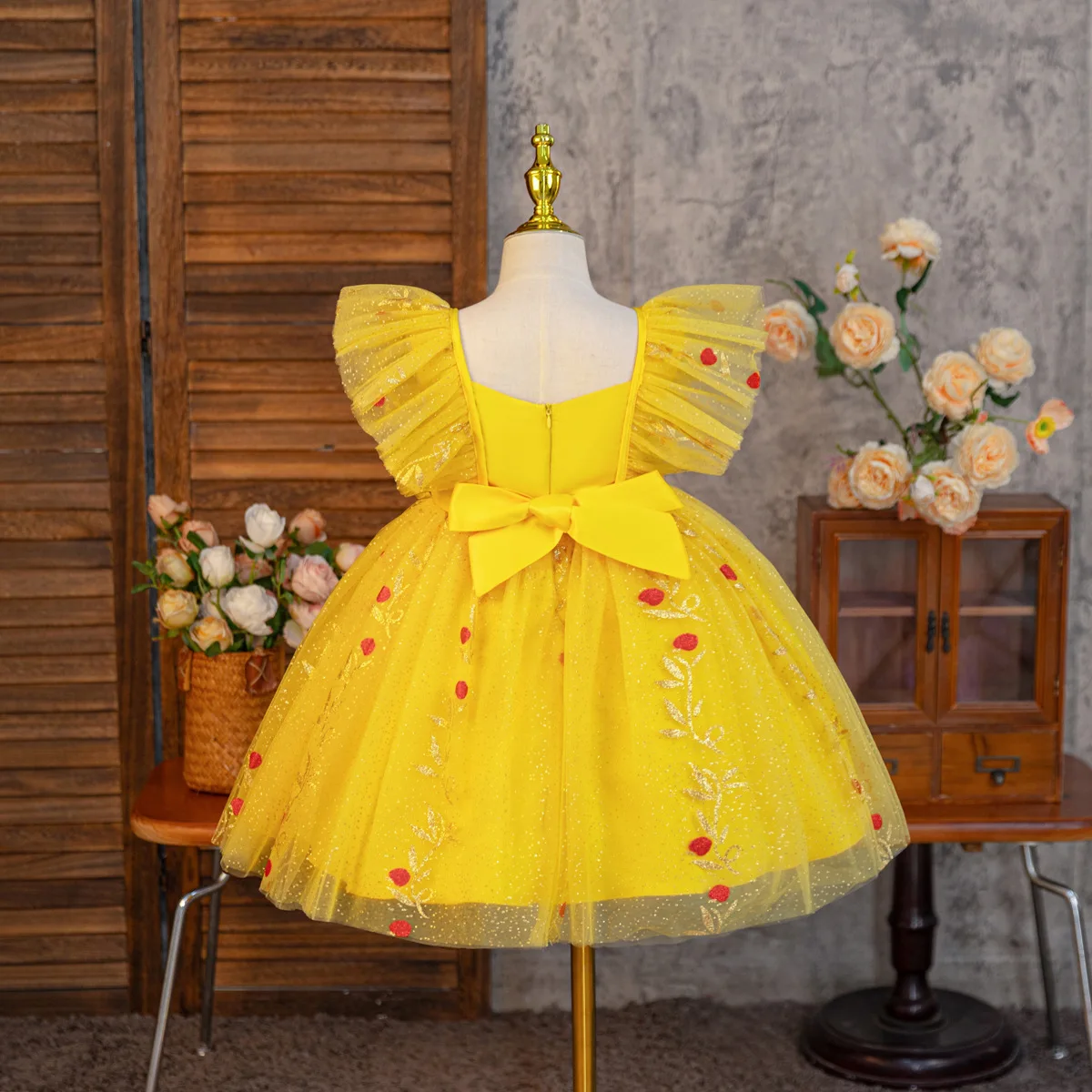 صيف جديد شعبية شبكة مطبوعة فستان السنة الجديدة شبكة نفخة فستان كبير تحلق كم فتاة الأميرة تنورة