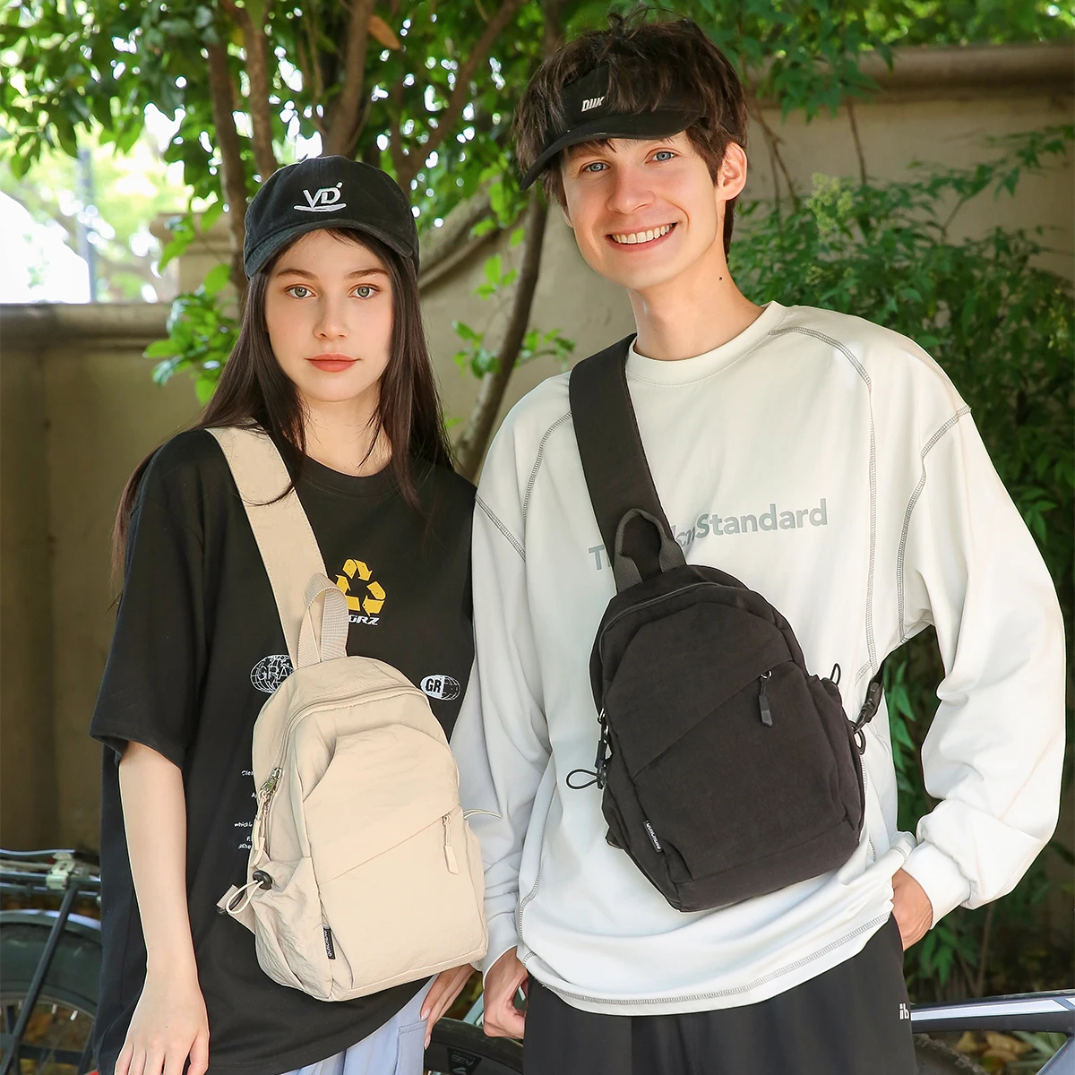 Men's Chest Bag, Fashionable Chest Messenger Bag, Niche Waist Bag, Large-Capacity Casual Commuter Shoulder Bag, Mountain Climbing image 4