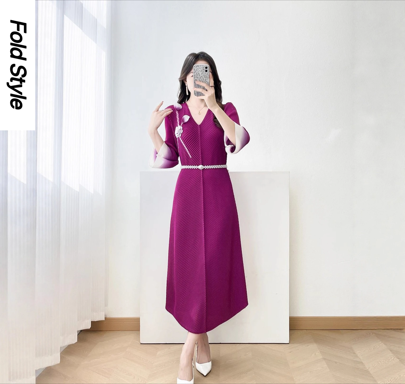 

Новое плиссированное платье Miyake 2026: модное, тонкое, с объемными цветами, средней и длинной длины, для женщин