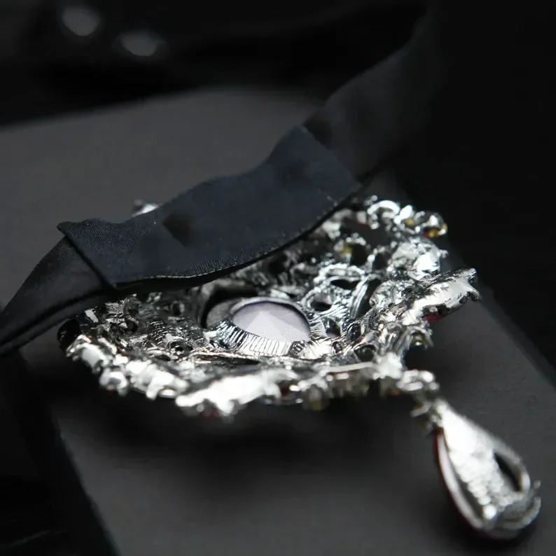 New Luxury Rhinestone Bow Tie High-end Gift Men and Women\'s Fashion Korean British Business Banquet Bowtie Men\'s Wedding Jewelry