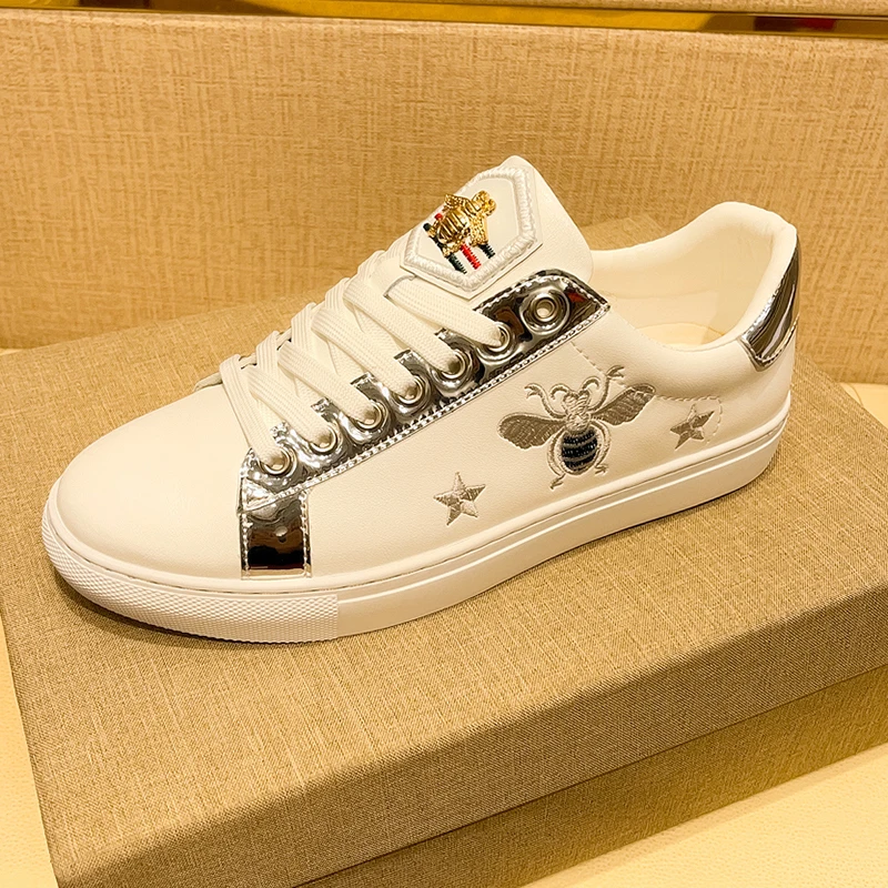 

High-quality Men's Casual Shoes with Exquisite Embroidery, Anti-slip and Wear-resistant, Street Fashion Handcrafted Leathershoes