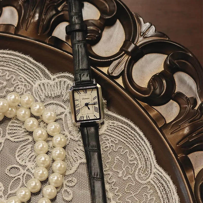 Vintage Leather Strap Watch For Women, Antique Style Watch, Ladies' Timepiece, High-Quality Women'S Wristwatch, Unique Watch.