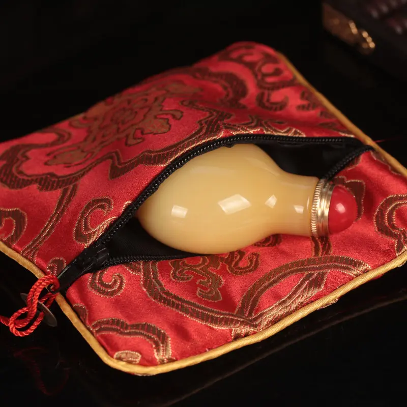 Hand‑Blown Glass Snuff Bottle  - огляд і ціна Decorative Mirror