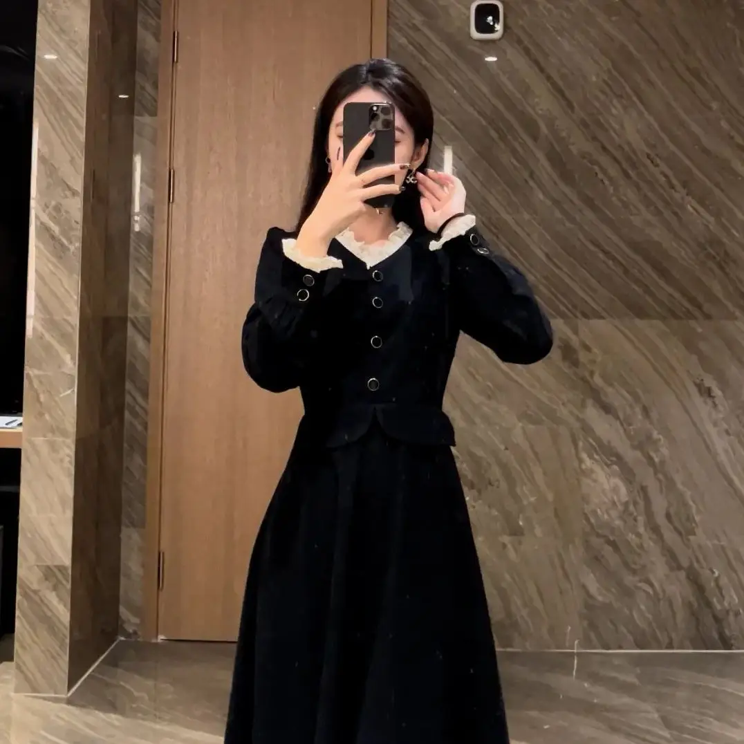 

French Temperament Dress for Women in Spring and Autumn 2025 New Style Waist-hugging and Slimming Inner Wear Corduroy Long Skirt