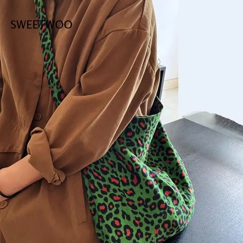 Green Leopard Print Corduroy Tote Bag Vintage Street Wind Large Capacity Soft Thick Fabric Casual Shopping Student Women Bag