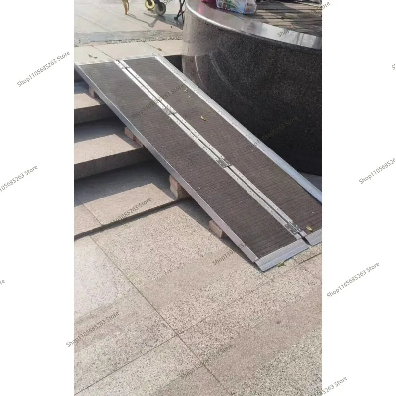 Portable Aluminum Folding Ramp, 600Lbs Capacity