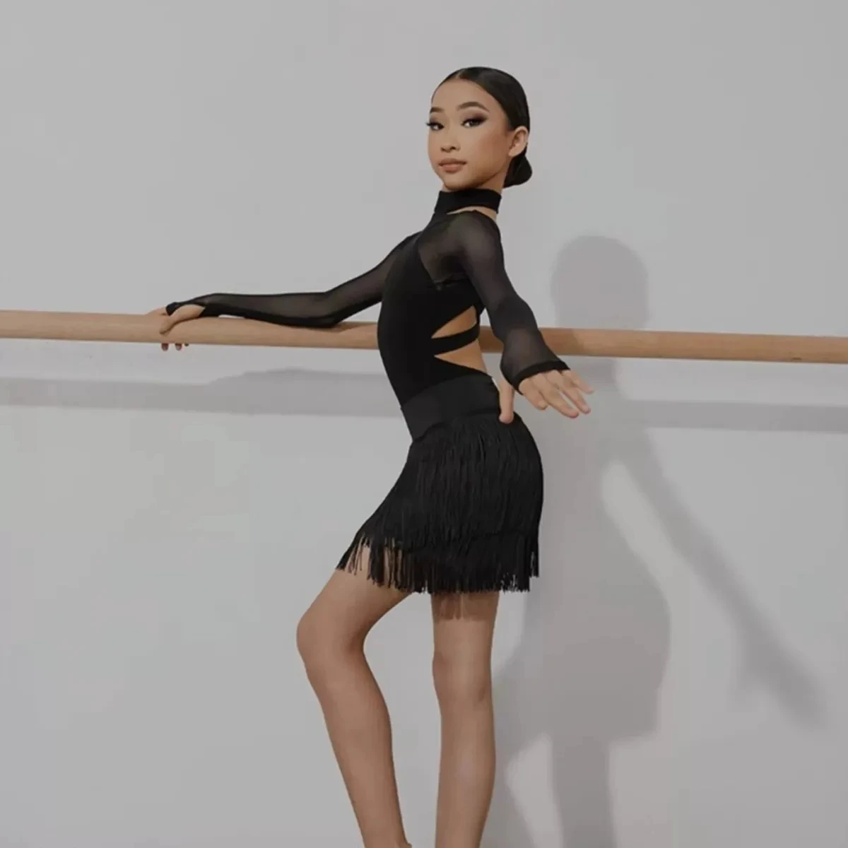 Sangle jupe de danse latine filles vêtements de pratique latine jupes noires irrégulières ChaCha Rumba Costume de danse vêtements de Performance DNV16159