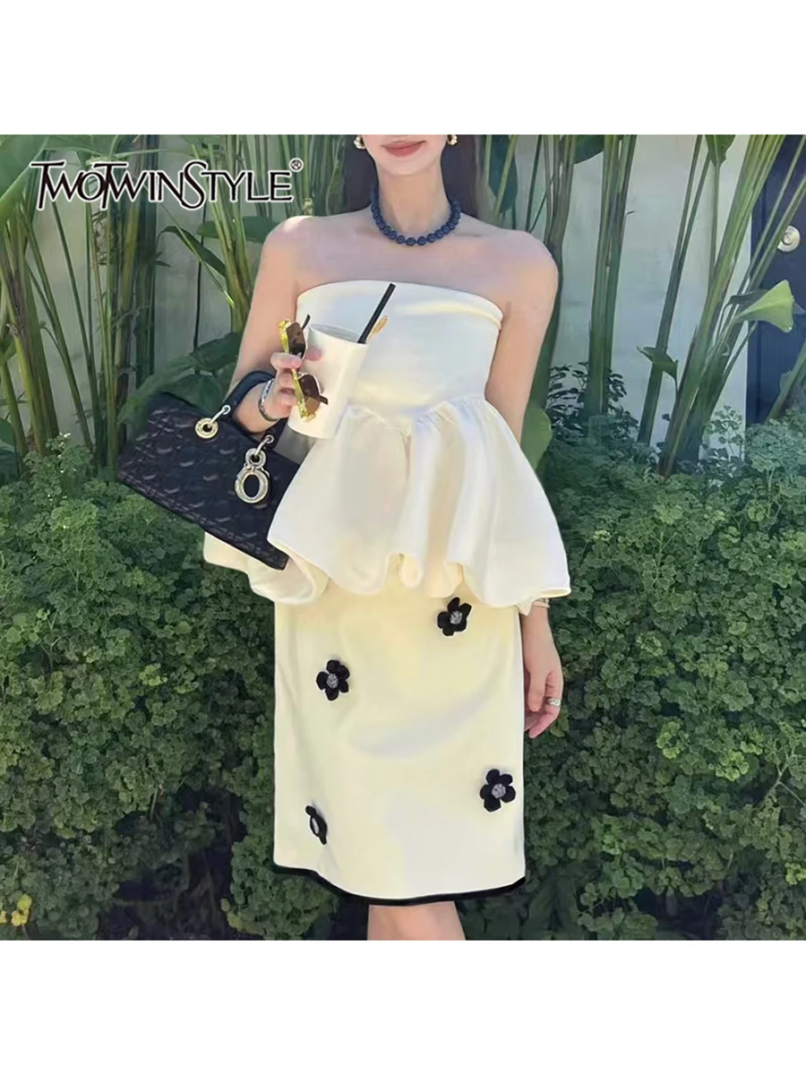 

TWOTWINSTYLE Hit Color Two Piece Set For Women Strapless Sleeveless Top High Waist Temperament Skirt Elegant Sets Female Fashion