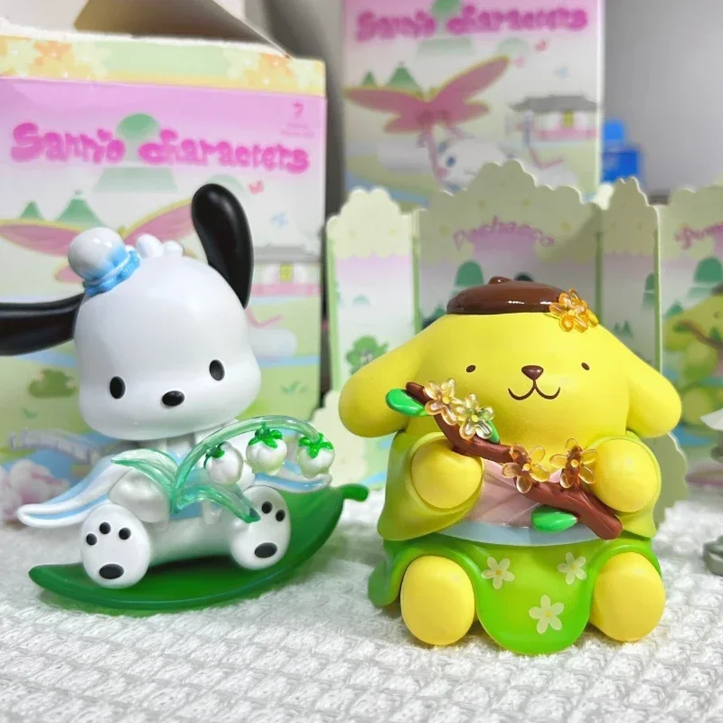 Miniso Sanrio nueva rima flor ropa serie caja ciega Kuromi Melody Pochacco figura de acción ornamento modelo juguete regalo de cumpleaños