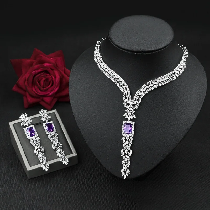 

Fashion and Popular Accessories Retro Zircon Necklaces Earrings Dresses Wedding Banquet Jewelry