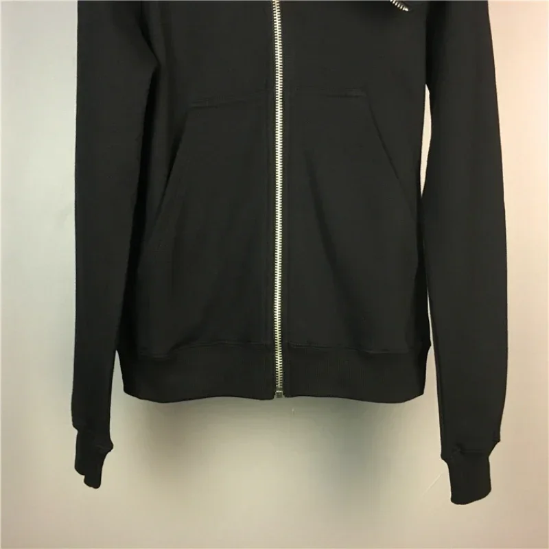 

MRMT 2025 Brand New Men's Cardigan Sweatshirts Creed Hooded Wizard Cloak Long Sleeved Couple Coat Outer Wear Hoody Sweatshirts