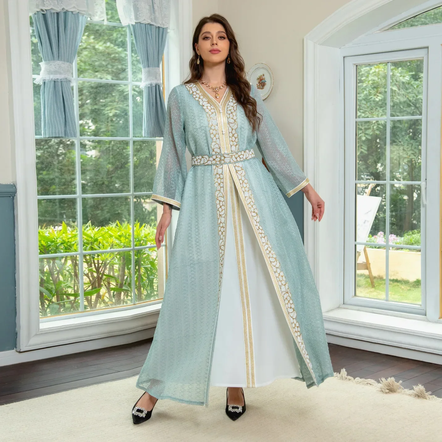 

Muslim Abaya Elegant Long-sleeved Diamond Dresses Dubai Saudi Light Luxury Temperament Robe Evening Party Abaya Morocco Caftan