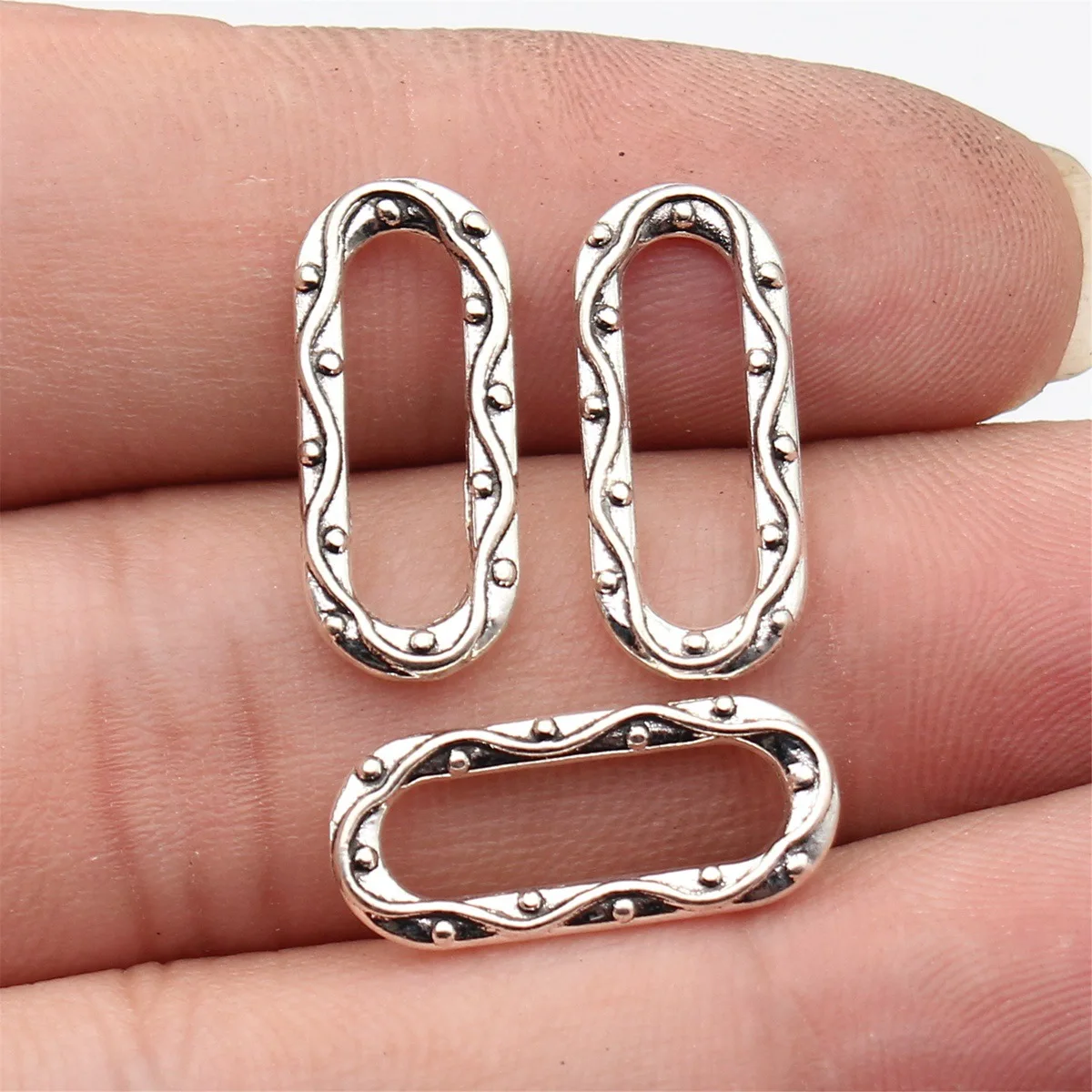 20pcs 21x8.9mm Antique Silver Color Wavy Textured Elliptical Circle Connector Alloy Materials Jewelry Accessories