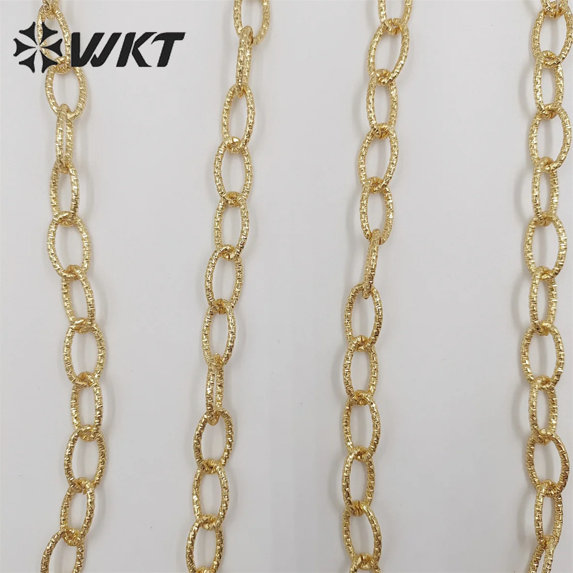 

WT-BC190 WKT 2025 Oval Shape Charming Yellow Brass Beautiful Chain With Gold Plated Luxurious Gift Lady Chains Hot